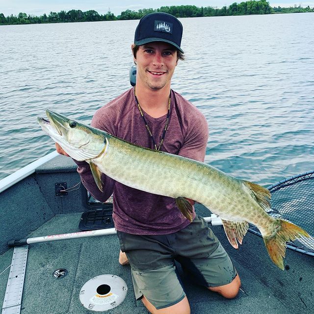 Rent a Walleye Musky Trout Bass Pike Fishing on Boatsetter